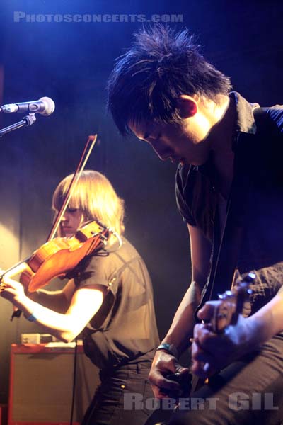 THE AIRBORNE TOXIC EVENT - 2011-02-18 - PARIS - La Fleche d'Or - 